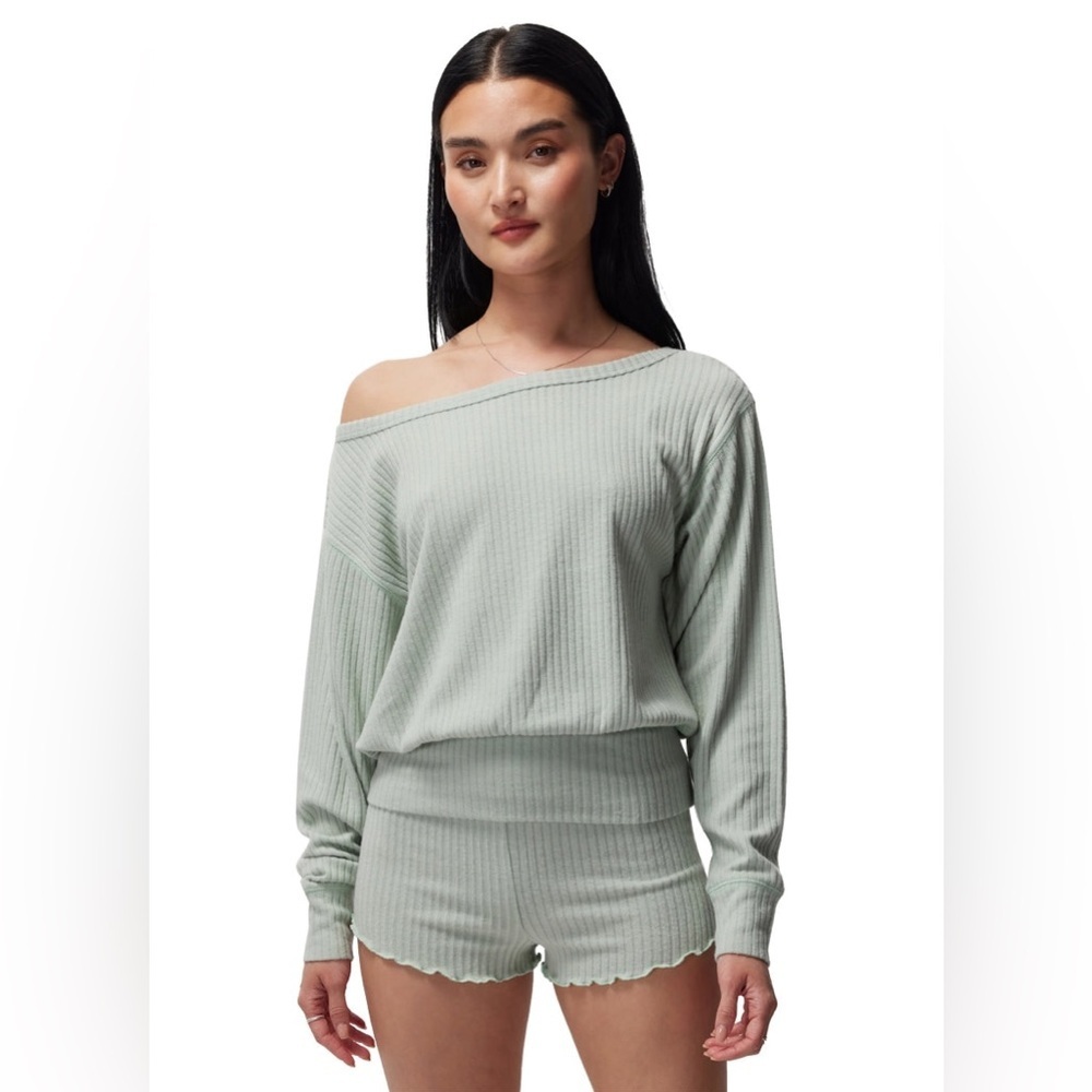 Spiritual Gangster Women’s Ballet Rib Banded Hem Pullover in Sage Green M
